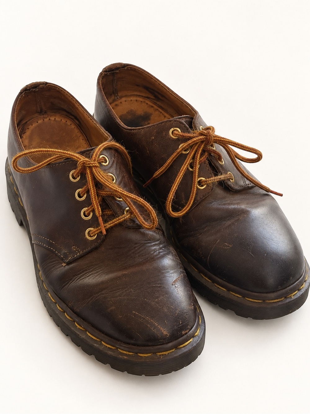 Vintage Made in England Dr. Martens brown leather 4-eye lace-up Oxford shoes